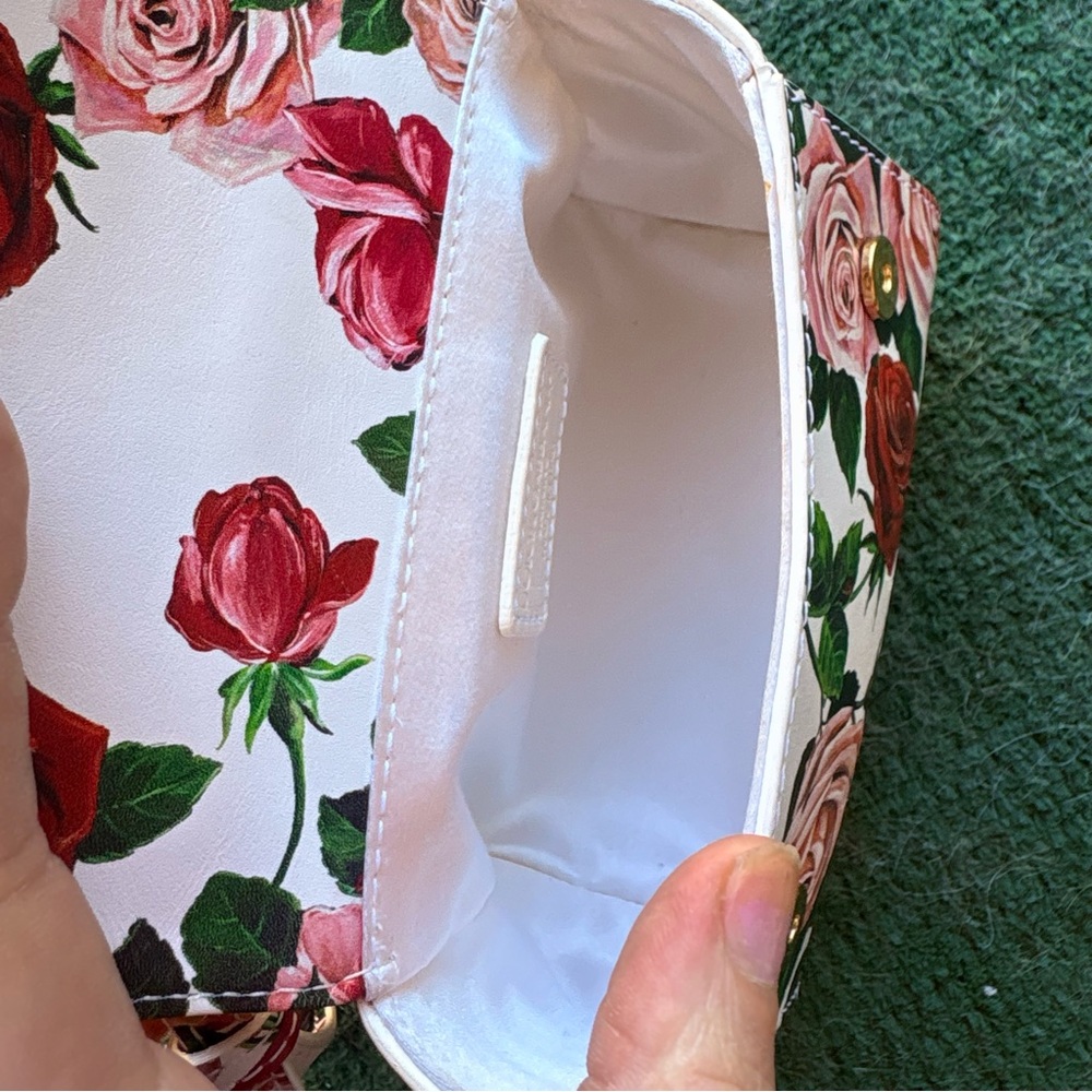 Dolce & Gabbana Bambino Floral Crossbody Bag with Gold Accents - Picture 9 of 10